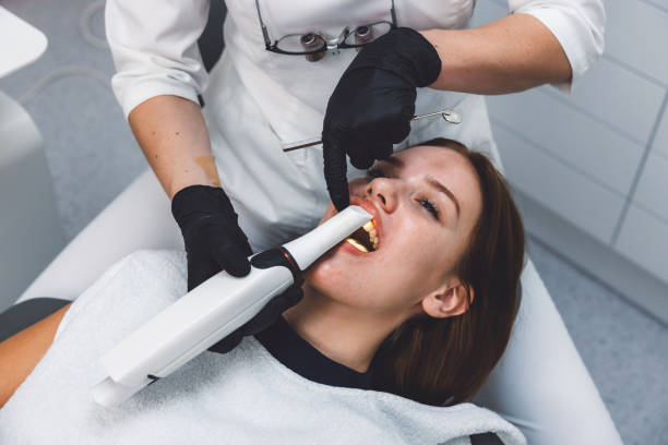 Best Cracked Tooth Emergency Dentist  in Loughman, FL